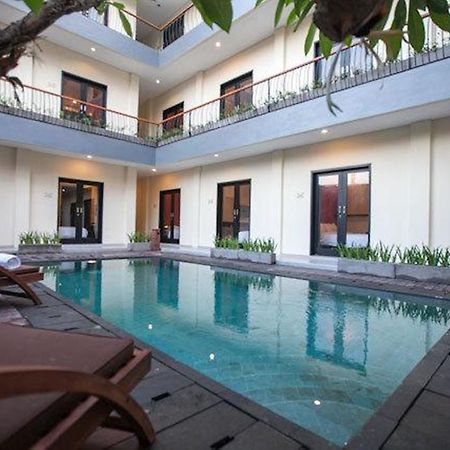 Zuk Hotel Legian  Exterior photo